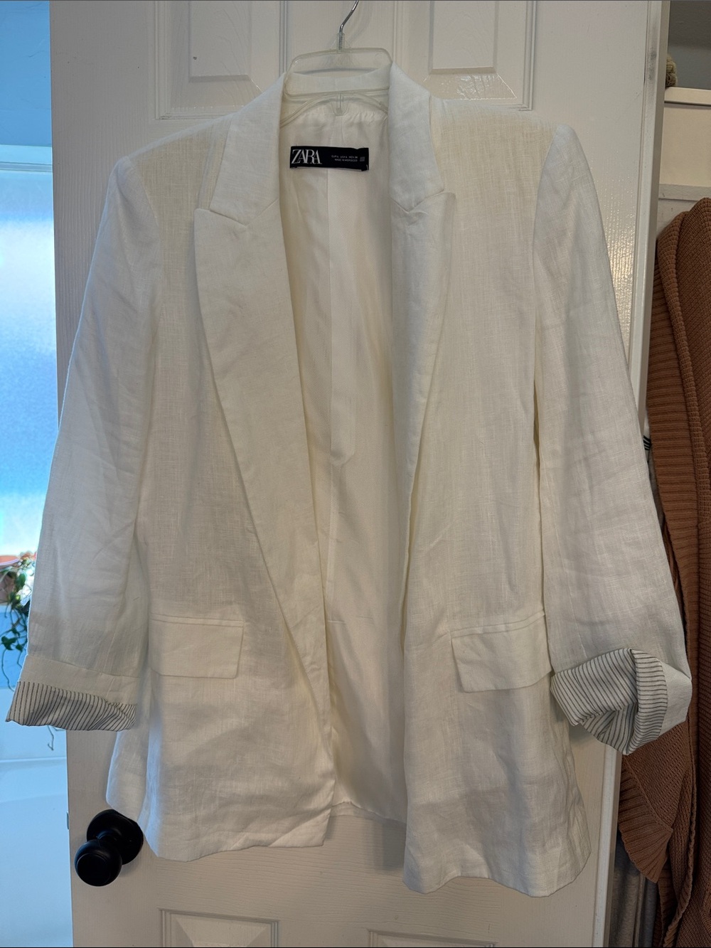 Elegant White Women's Blazer